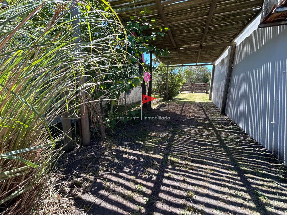 Casa ID.18 - Venta casa Punta Negra Piriapolis 3 dormitorios 2 baños