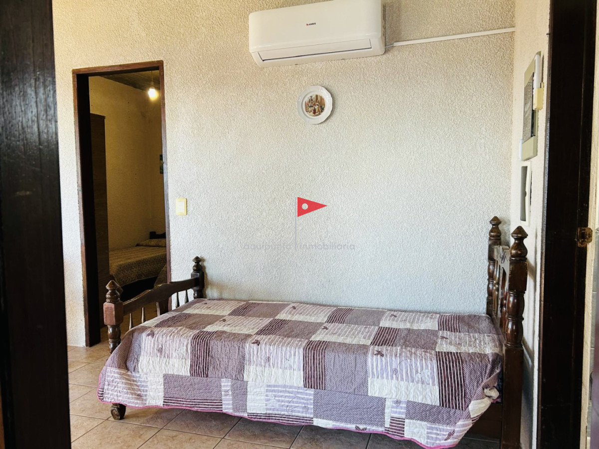 Casa ID.384 - Casa en alquiler temporada dos dormitorios 1 baño frente al mar Punta Colorada 