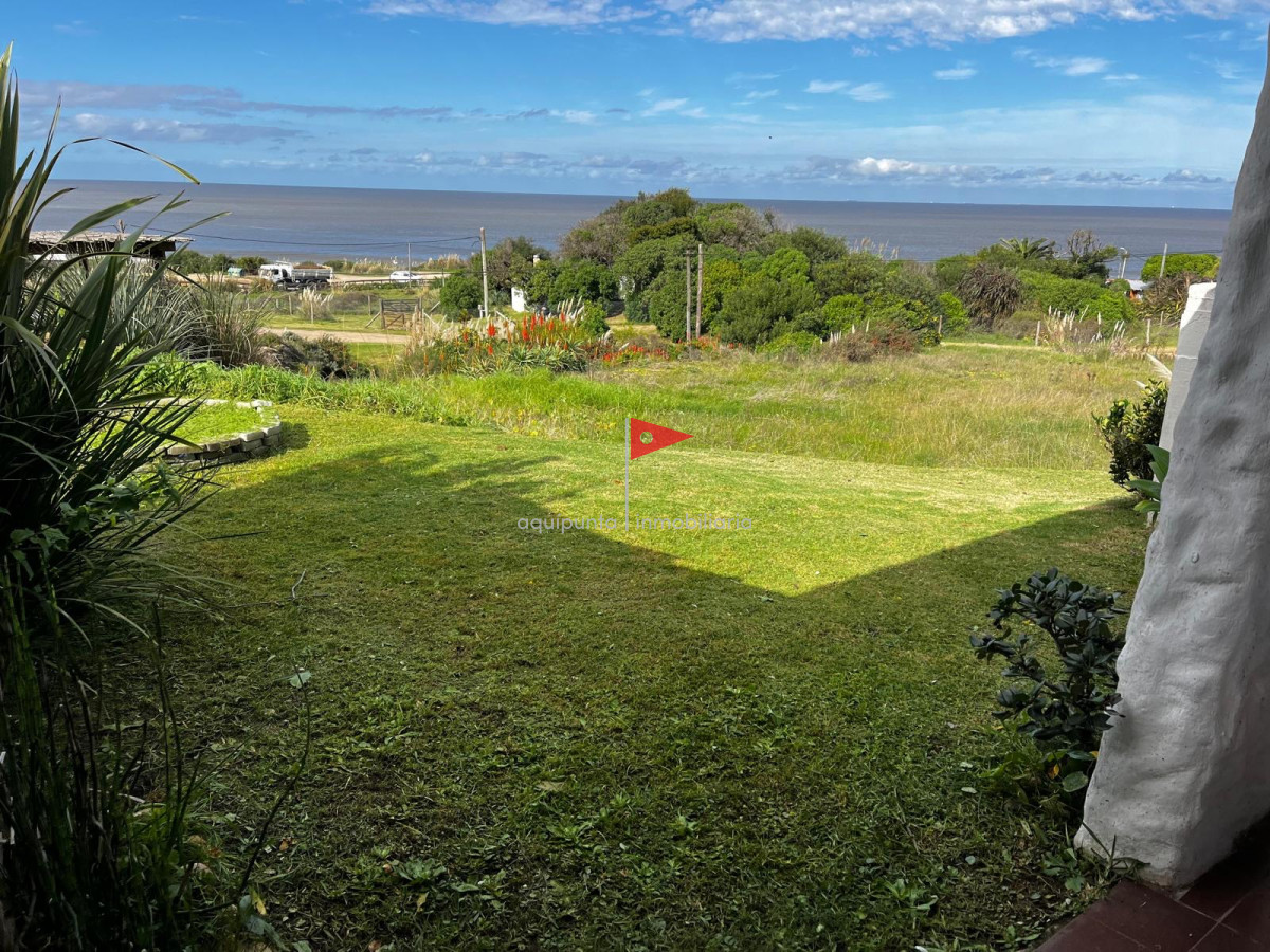 Casa ID.97 - Alquiler temporal Punta Colorada 2 dorm 2 bañ a pasos mar 