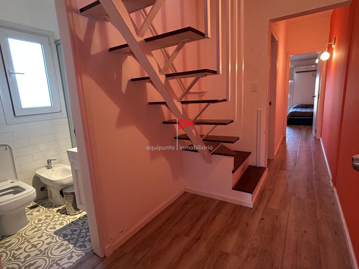 Casa ID.39 - Venta casa Punta Colorada 3 dormitorios piscina vista al mar