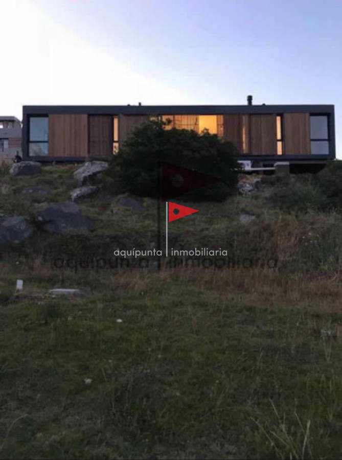 Casa ID.27 - Casa Alquiler 3 Dorm Piscina Vista Al Mar Punta Colorada