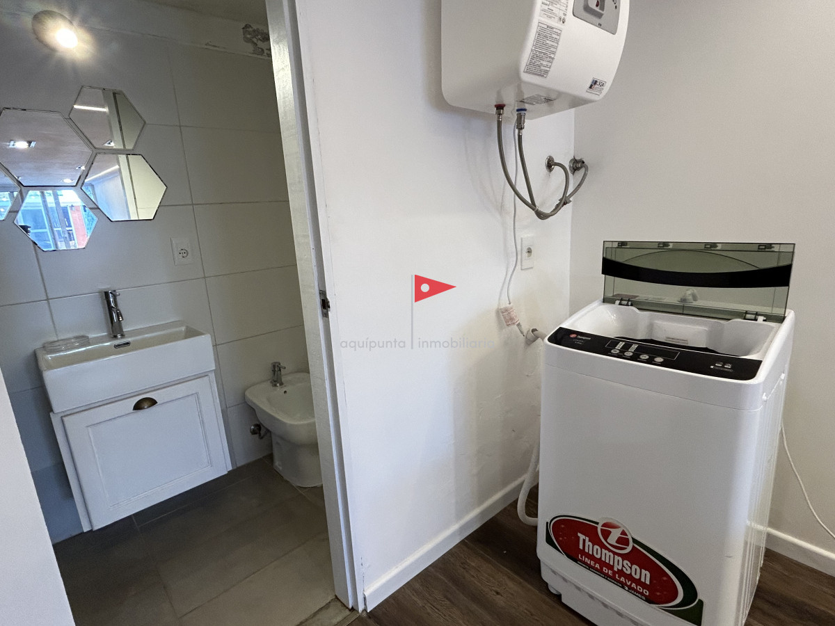 Casa ID.39 - Venta casa Punta Colorada 3 dormitorios piscina vista al mar