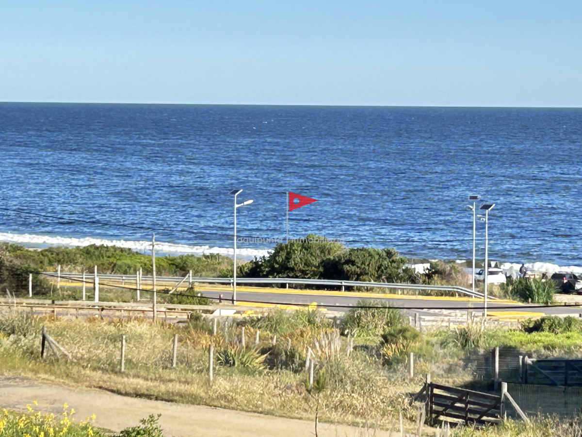 Casa ID.97 - Alquiler temporal Punta Colorada 2 dorm 2 bañ a pasos mar 