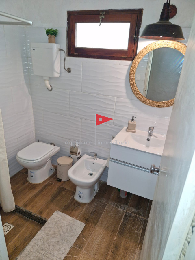 Casa ID.97 - Alquiler temporal Punta Colorada 2 dorm 2 bañ a pasos mar 