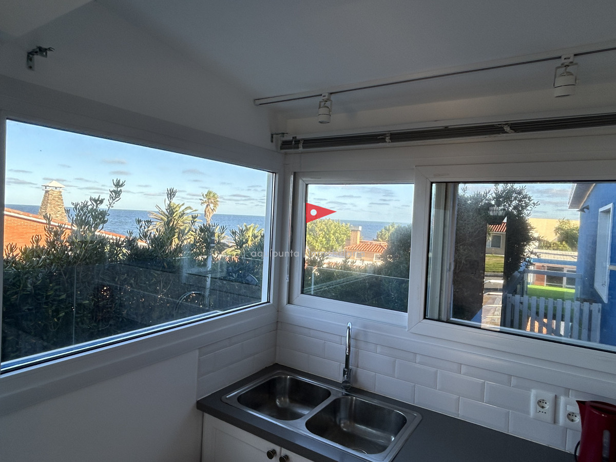 Casa ID.39 - Venta casa Punta Colorada 3 dormitorios piscina vista al mar