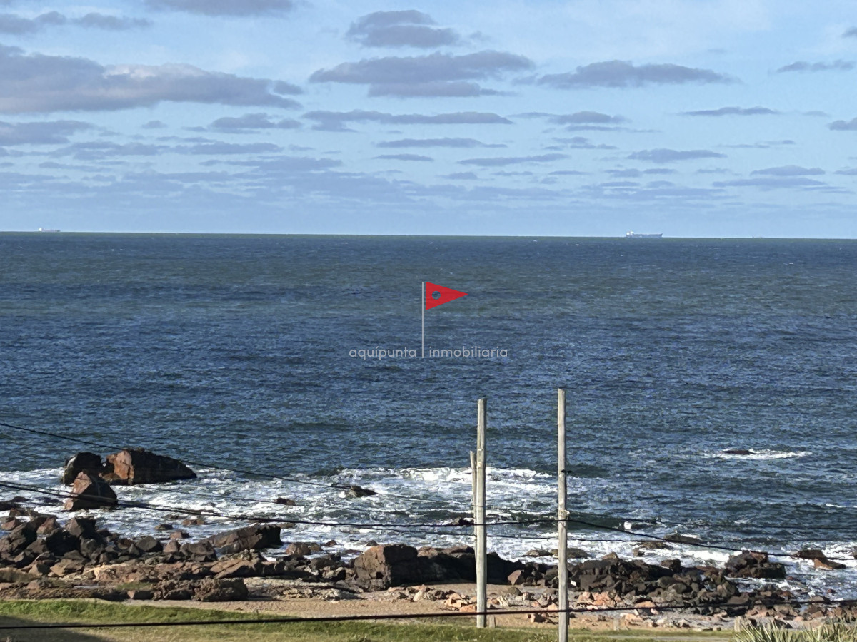 Casa ID.39 - Venta casa Punta Colorada 3 dormitorios piscina vista al mar