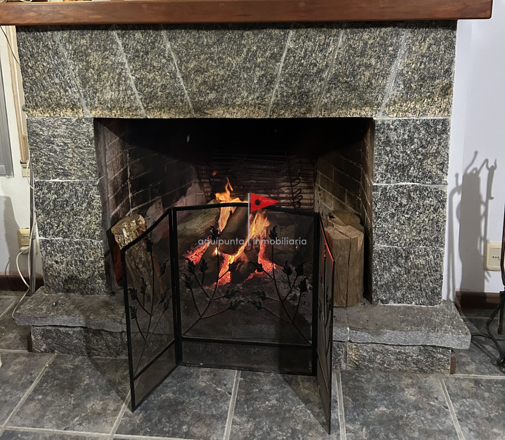 Casa ID.57 - Casa en venta 3 dormitorios 3 baños en Punta Colorada