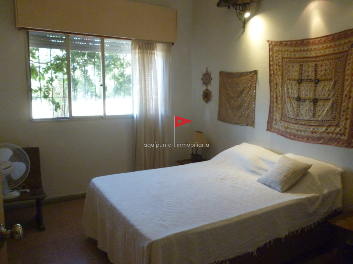 Casa ID.75 - Casa en alquiler temporal en Punta Colorada 3 dormitorios 2 baños muy cómoda y con sombra natural 