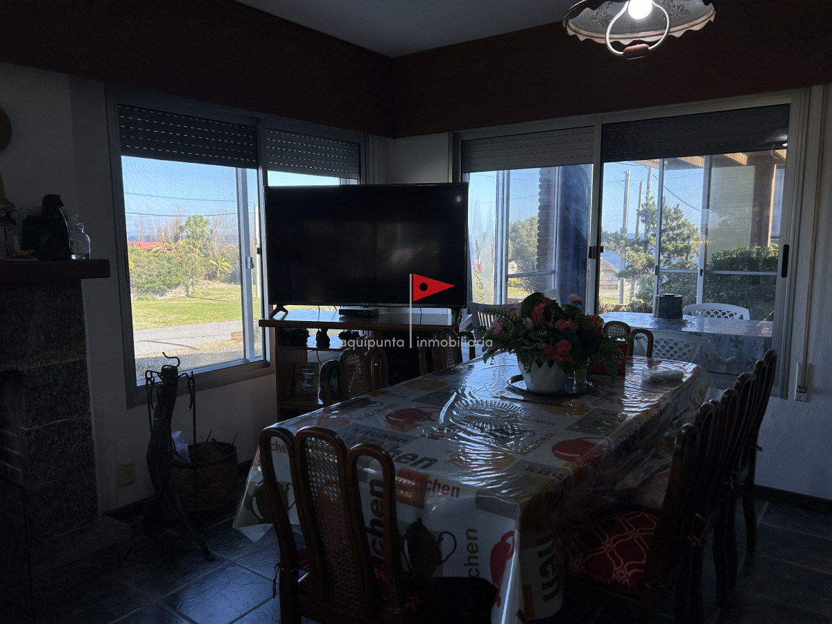 Casa ID.57 - Casa en venta 3 dormitorios 3 baños en Punta Colorada