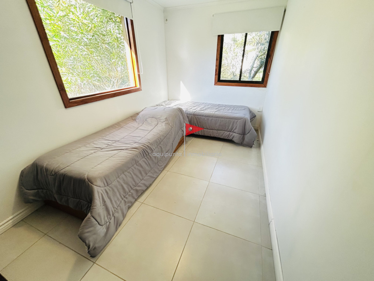Casa ID.381 - Casa en venta 2 dormitorios en Punta Colorada