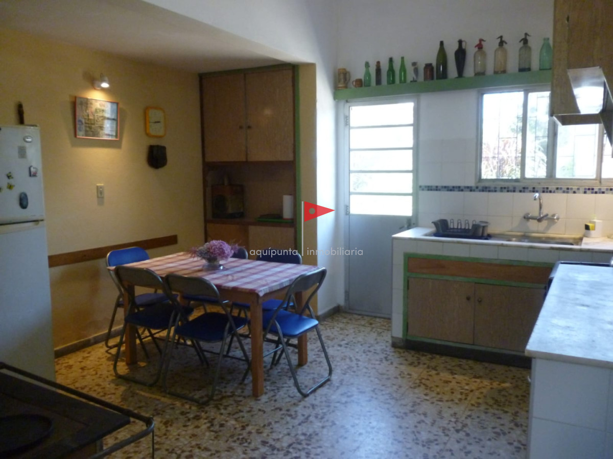 Casa ID.75 - Casa en alquiler temporal en Punta Colorada 3 dormitorios 2 baños muy cómoda y con sombra natural 