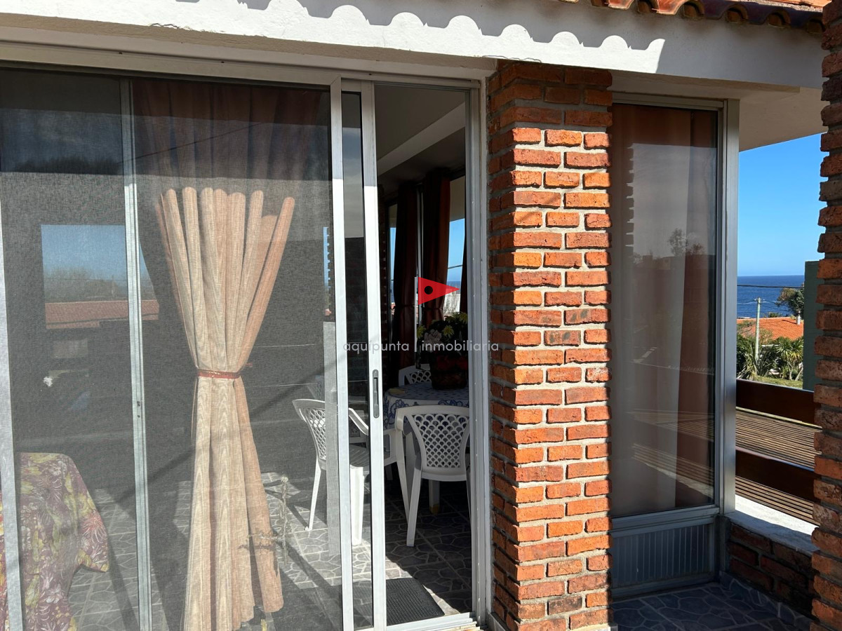 Casa ID.57 - Casa en venta 3 dormitorios 3 baños en Punta Colorada