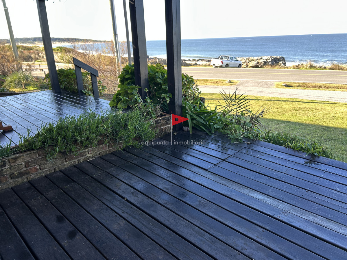 Casa ID.34 - Casa en venta en Punta Colorada frente a la playa