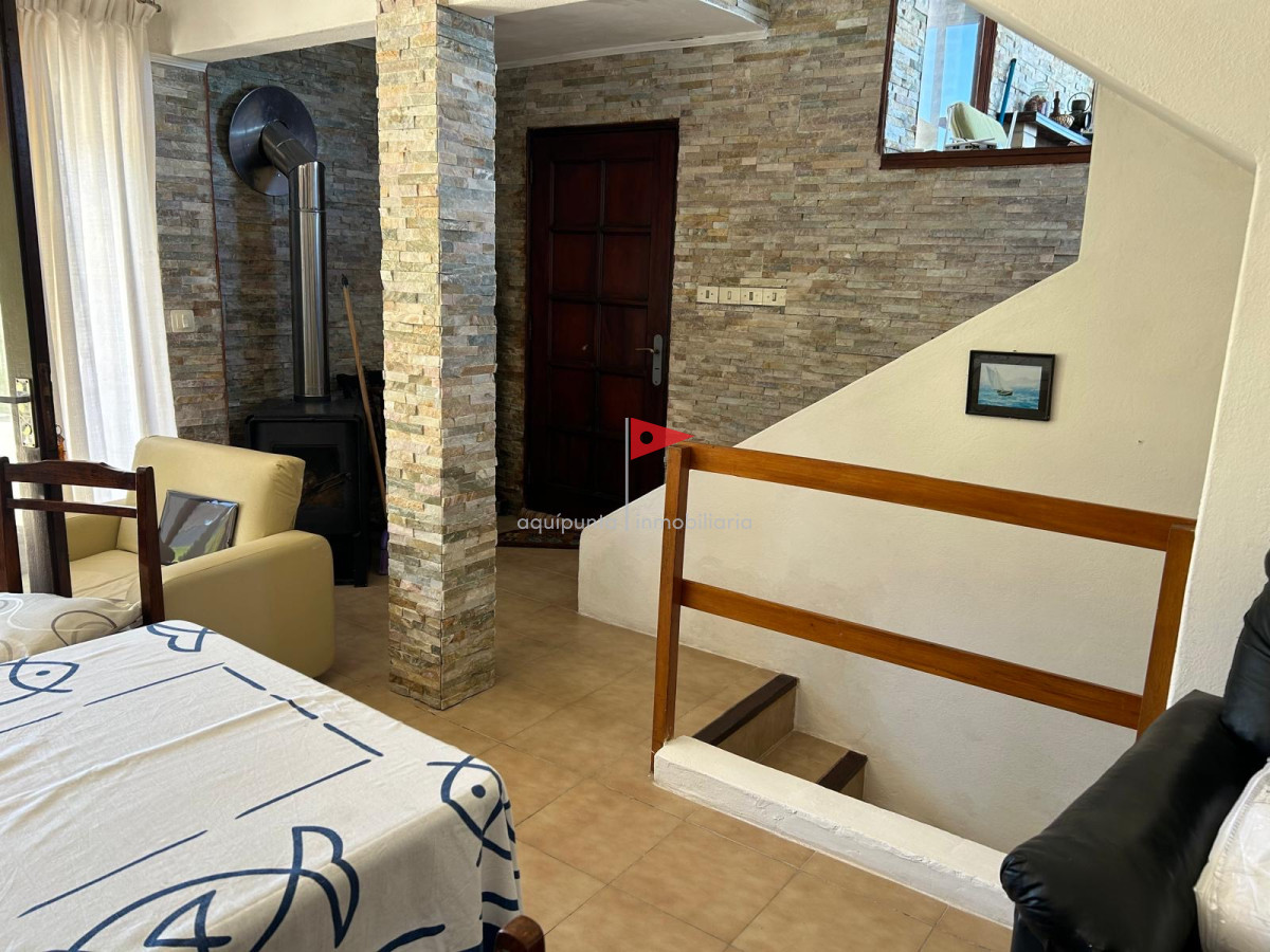 Casa ID.96 - Venta hermosa casa Punta Colorada frente al mar 3 dormitorios 2 baños