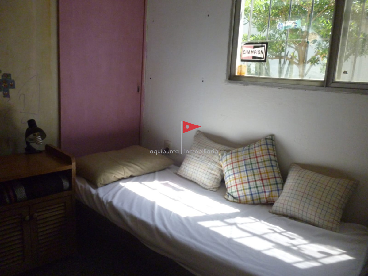 Casa ID.75 - Casa en alquiler temporal en Punta Colorada 3 dormitorios 2 baños muy cómoda y con sombra natural 