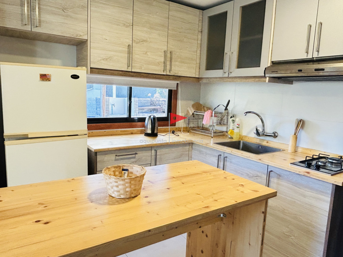Casa ID.381 - Casa en venta 2 dormitorios en Punta Colorada