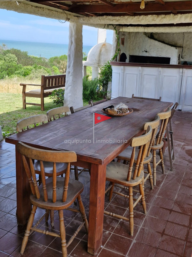 Casa ID.97 - Alquiler temporal Punta Colorada 2 dorm 2 bañ a pasos mar 