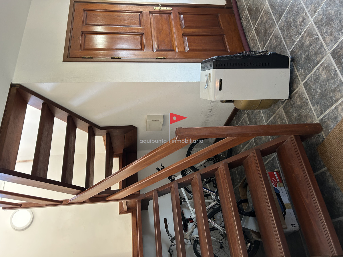 Casa ID.57 - Casa en venta 3 dormitorios 3 baños en Punta Colorada