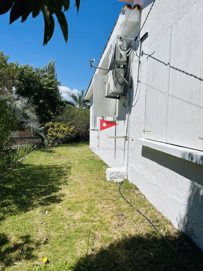 Casa ID.102 - Alquiler temporal casa 3 dormitorios Punta colorada vista playa mansa