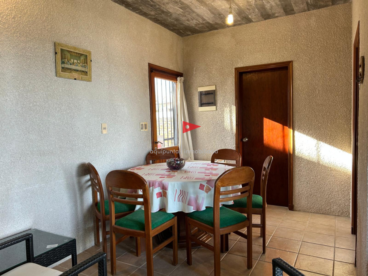 Casa ID.383 - Casa en alquiler 2 dormitorios Punta Colorada 