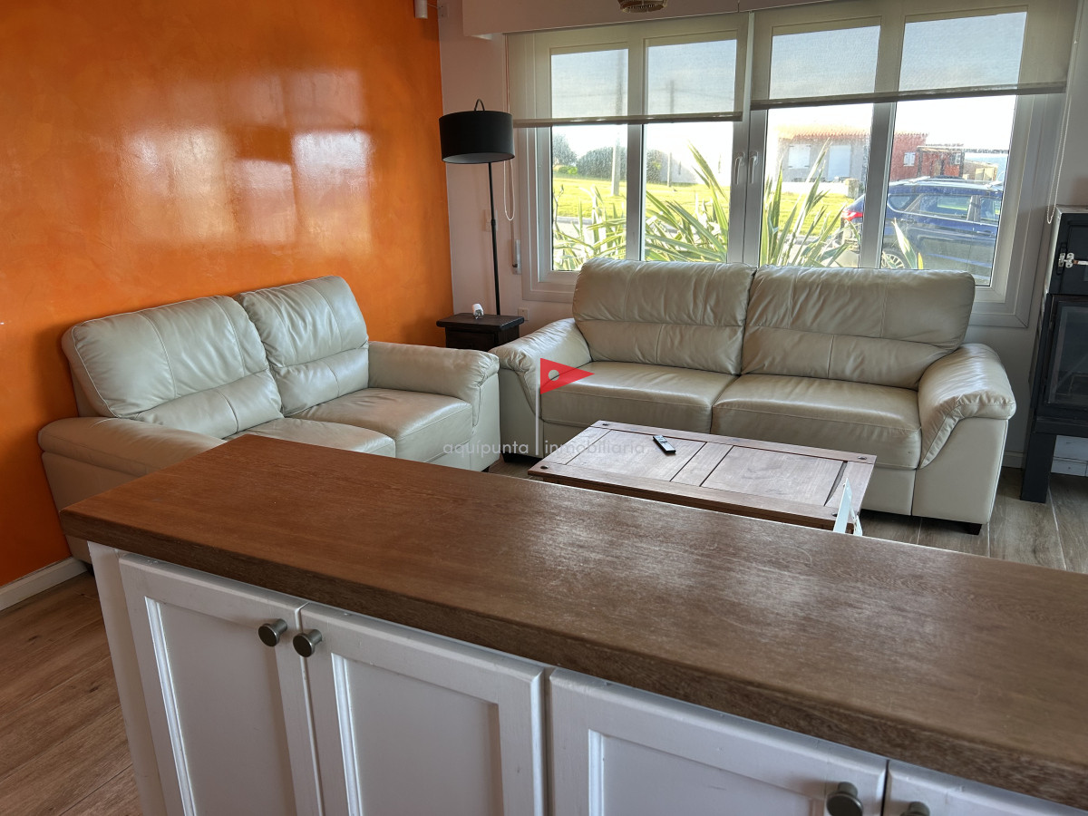 Casa ID.39 - Venta casa Punta Colorada 3 dormitorios piscina vista al mar