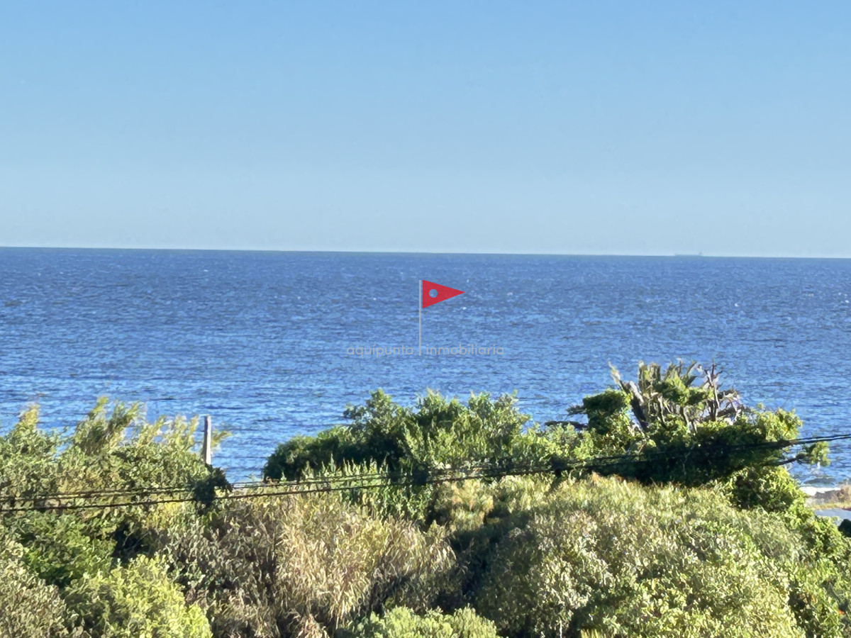 Casa ID.97 - Alquiler temporal Punta Colorada 2 dorm 2 bañ a pasos mar 