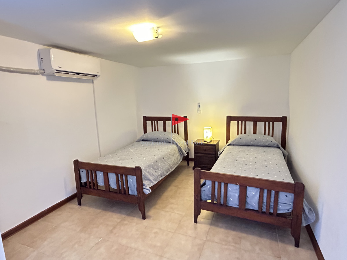 Casa ID.96 - Venta hermosa casa Punta Colorada frente al mar 3 dormitorios 2 baños