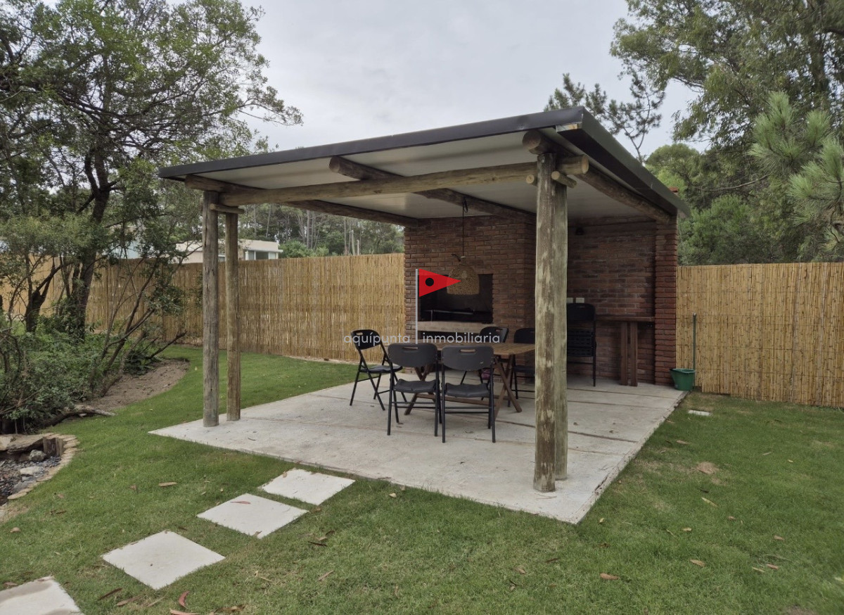 Casa ID.369 - Casa en venta Punta Colorada a pasitos del mar