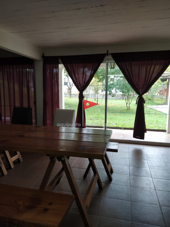 Casa ID.99 - Venta casa Piriapolis 5 dormitorios 3 baños barrio Country