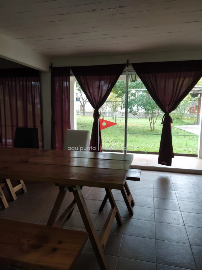 Casa ID.99 - Venta casa Piriapolis 5 dormitorios 3 baños barrio Country