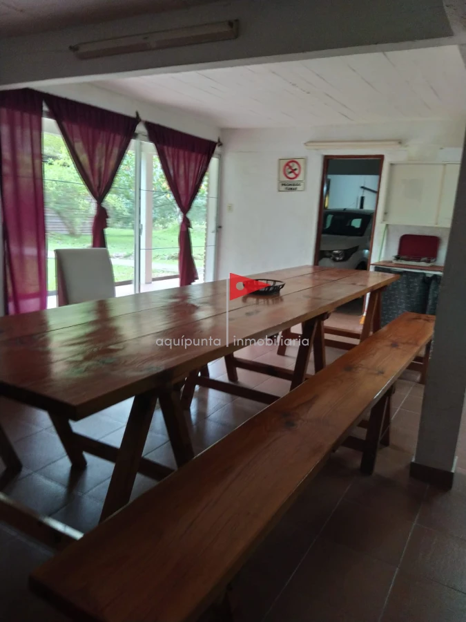 Casa ID.99 - Venta casa Piriapolis 5 dormitorios 3 baños barrio Country