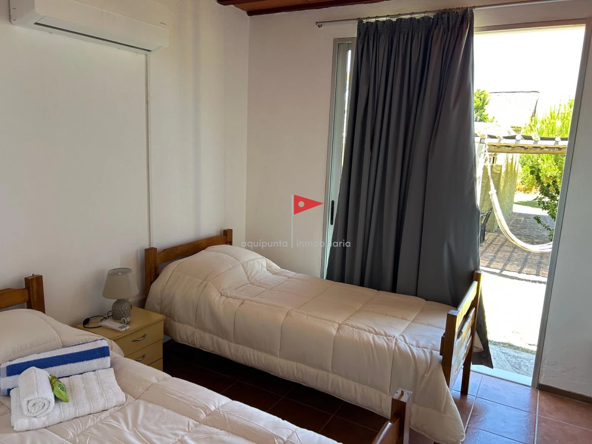 Casa ID.18 - Venta casa Punta Negra Piriapolis 3 dormitorios 2 baños