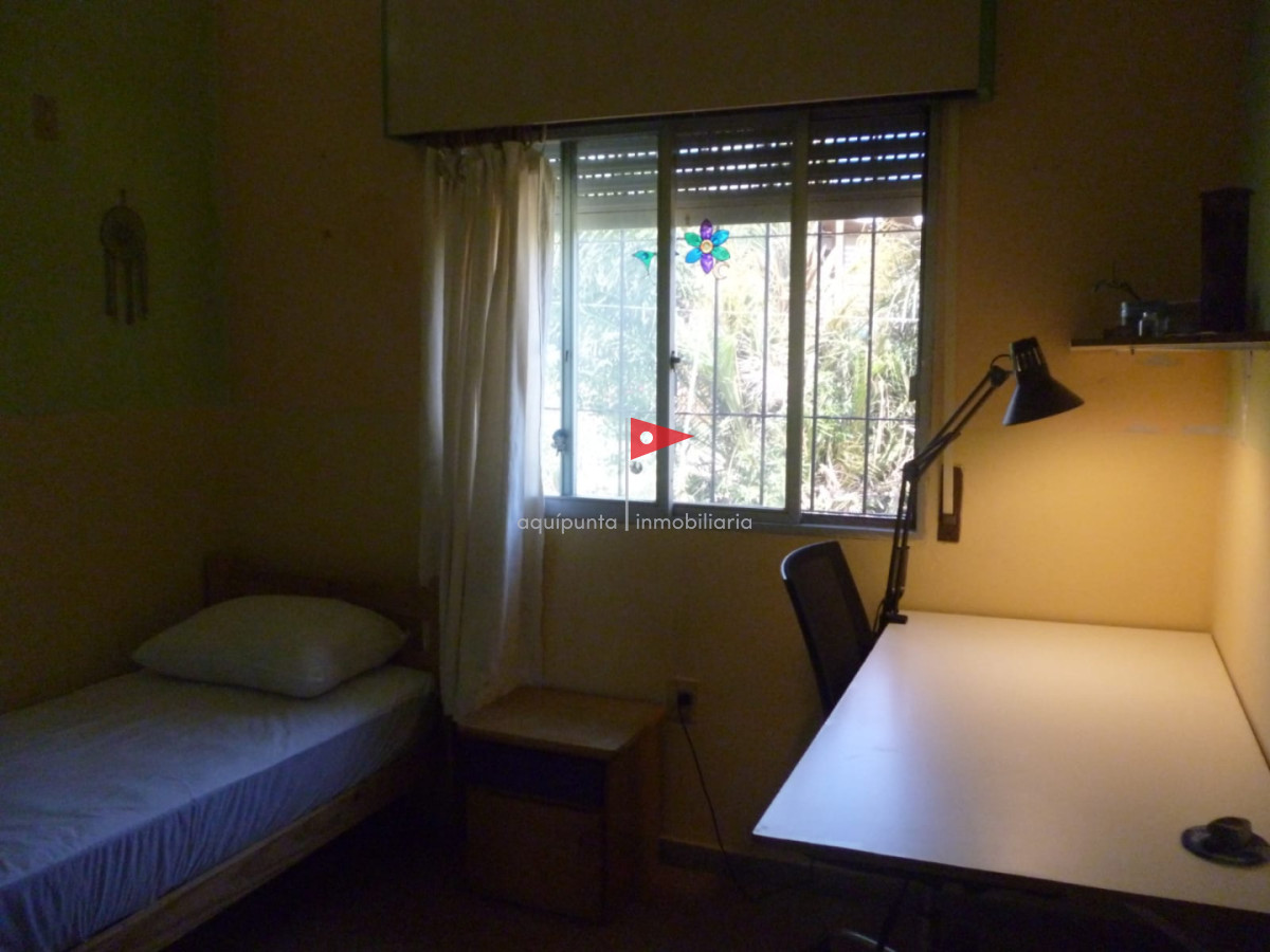 Casa ID.75 - Casa en alquiler temporal en Punta Colorada 3 dormitorios 2 baños muy cómoda y con sombra natural 
