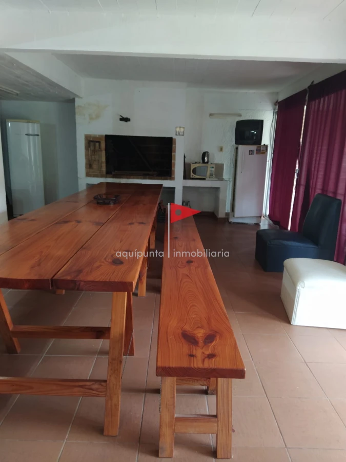 Casa ID.99 - Venta casa Piriapolis 5 dormitorios 3 baños barrio Country