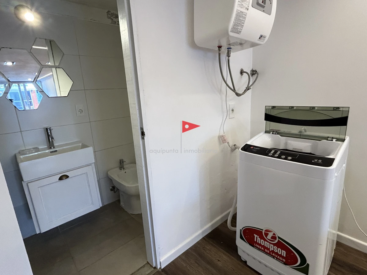 Casa ID.39 - Venta casa Punta Colorada 3 dormitorios piscina vista al mar