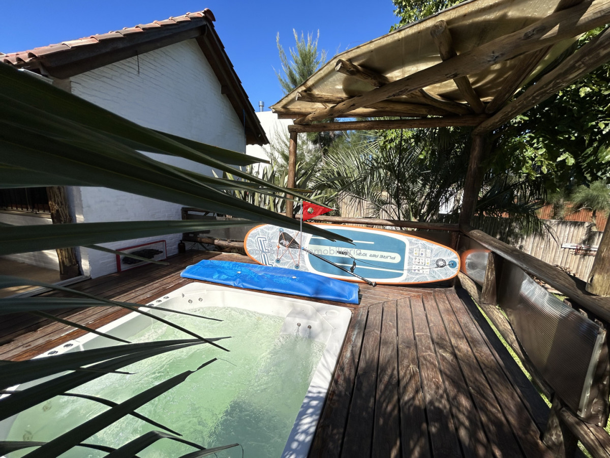 Casa ID.277 - Venta casa en Punta Colorada terreno independiente 
