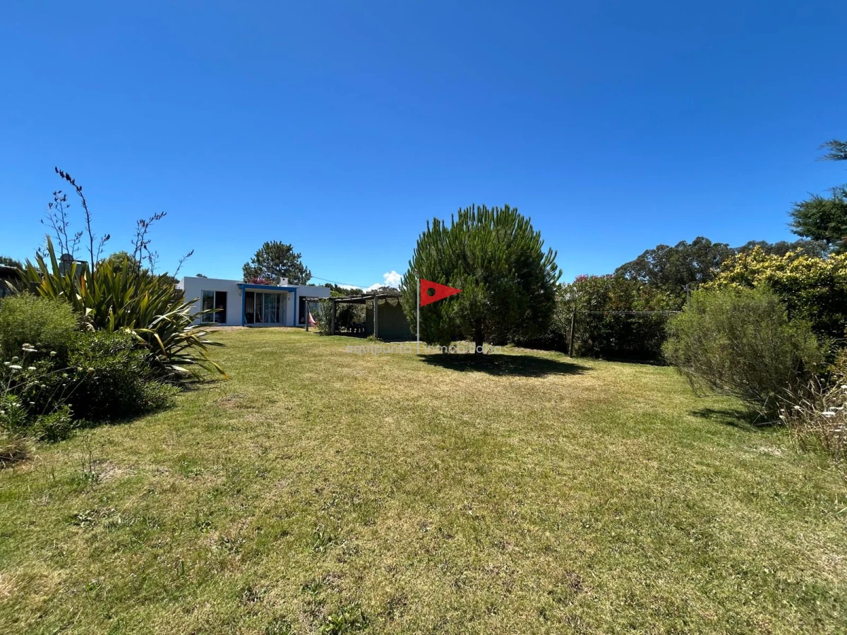 Casa ID.18 - Venta casa Punta Negra Piriapolis 3 dormitorios 2 baños