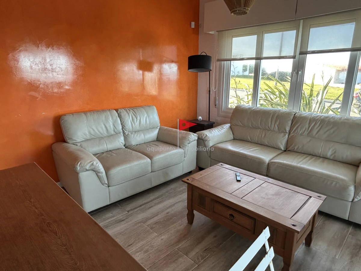 Casa ID.39 - Venta casa Punta Colorada 3 dormitorios piscina vista al mar