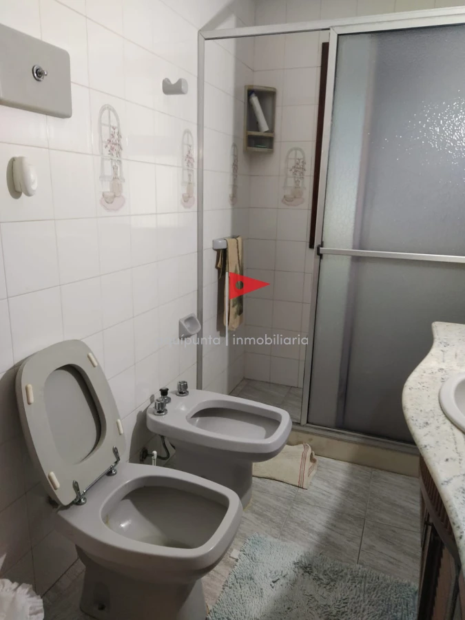 Casa ID.99 - Venta casa Piriapolis 5 dormitorios 3 baños barrio Country