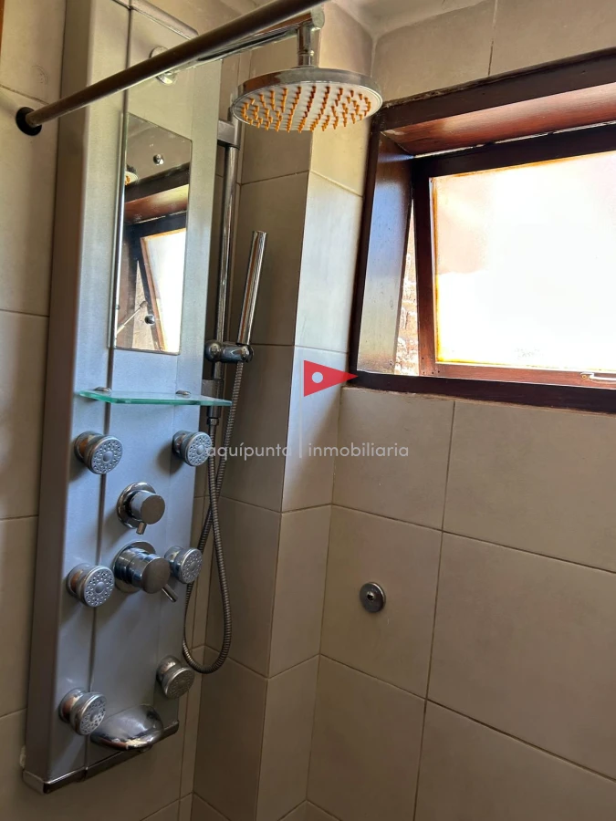 Casa ID.96 - Venta hermosa casa Punta Colorada frente al mar 3 dormitorios 2 baños