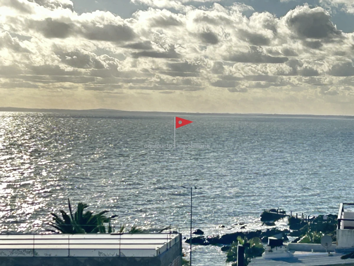 Casa ID.255 - Venta cabaña madera en Punta fría 2 dorm 2 baños excelente vista mar