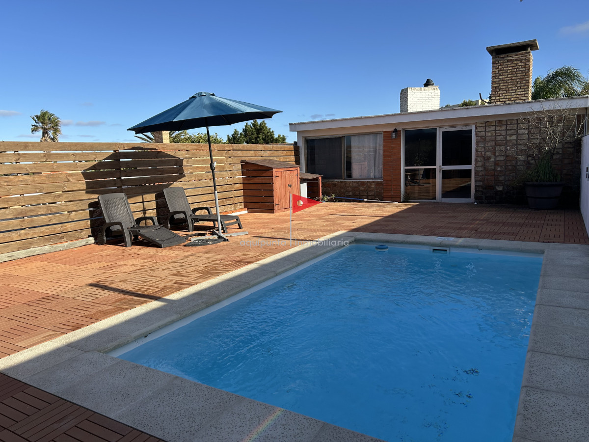Casa ID.39 - Venta casa Punta Colorada 3 dormitorios piscina vista al mar