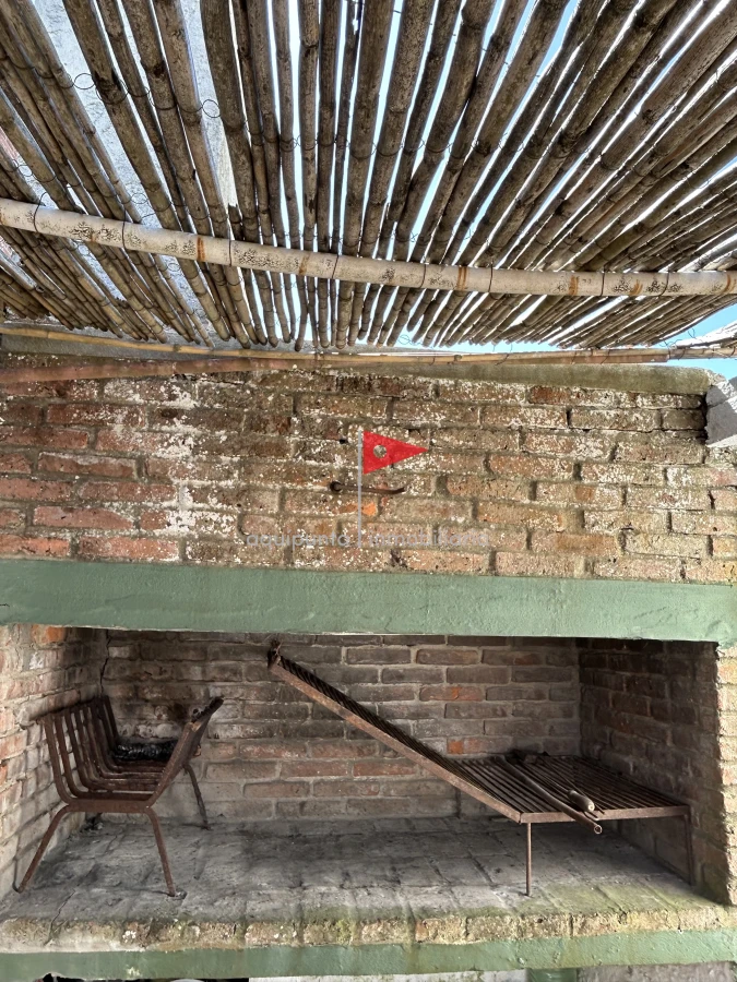 Casa ID.73 - Casa de 2 pisos 3 dorm 2 b frente al mar en venta P Colorada