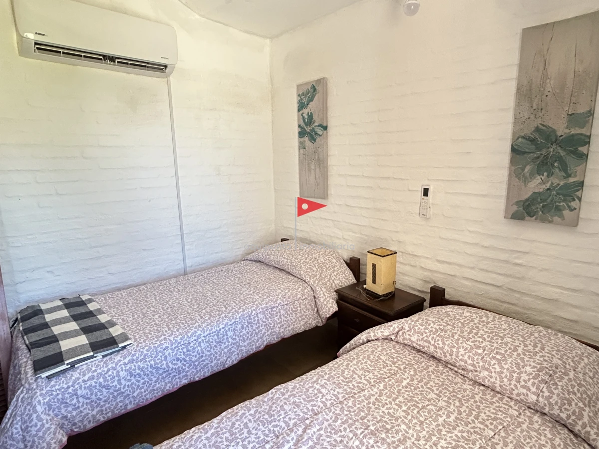 Casa ID.96 - Venta hermosa casa Punta Colorada frente al mar 3 dormitorios 2 baños