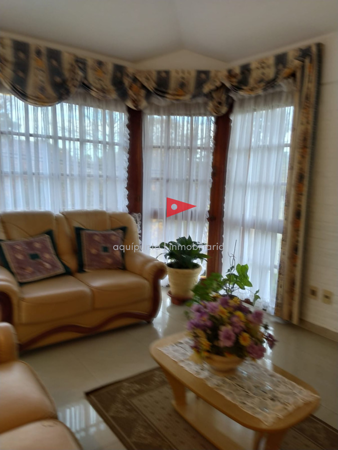 Casa ID.99 - Venta casa Piriapolis 5 dormitorios 3 baños barrio Country