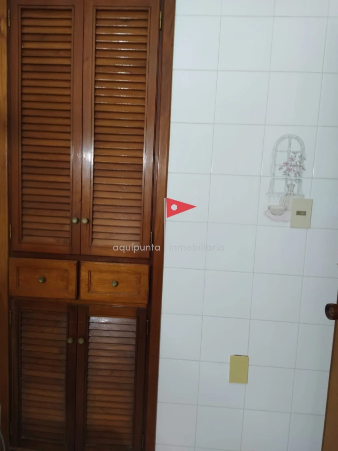 Casa ID.99 - Venta casa Piriapolis 5 dormitorios 3 baños barrio Country