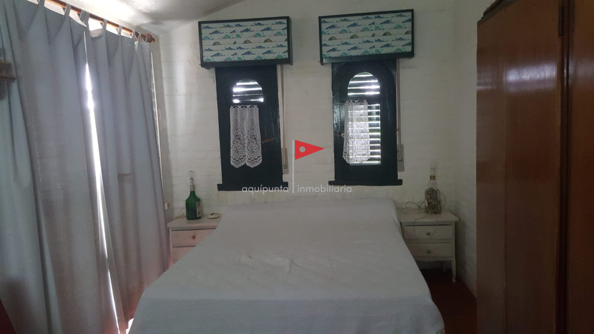 Casa ID.68 - Venta casa 2 dormitorios balneario Playa Hermosa Piriapolis 