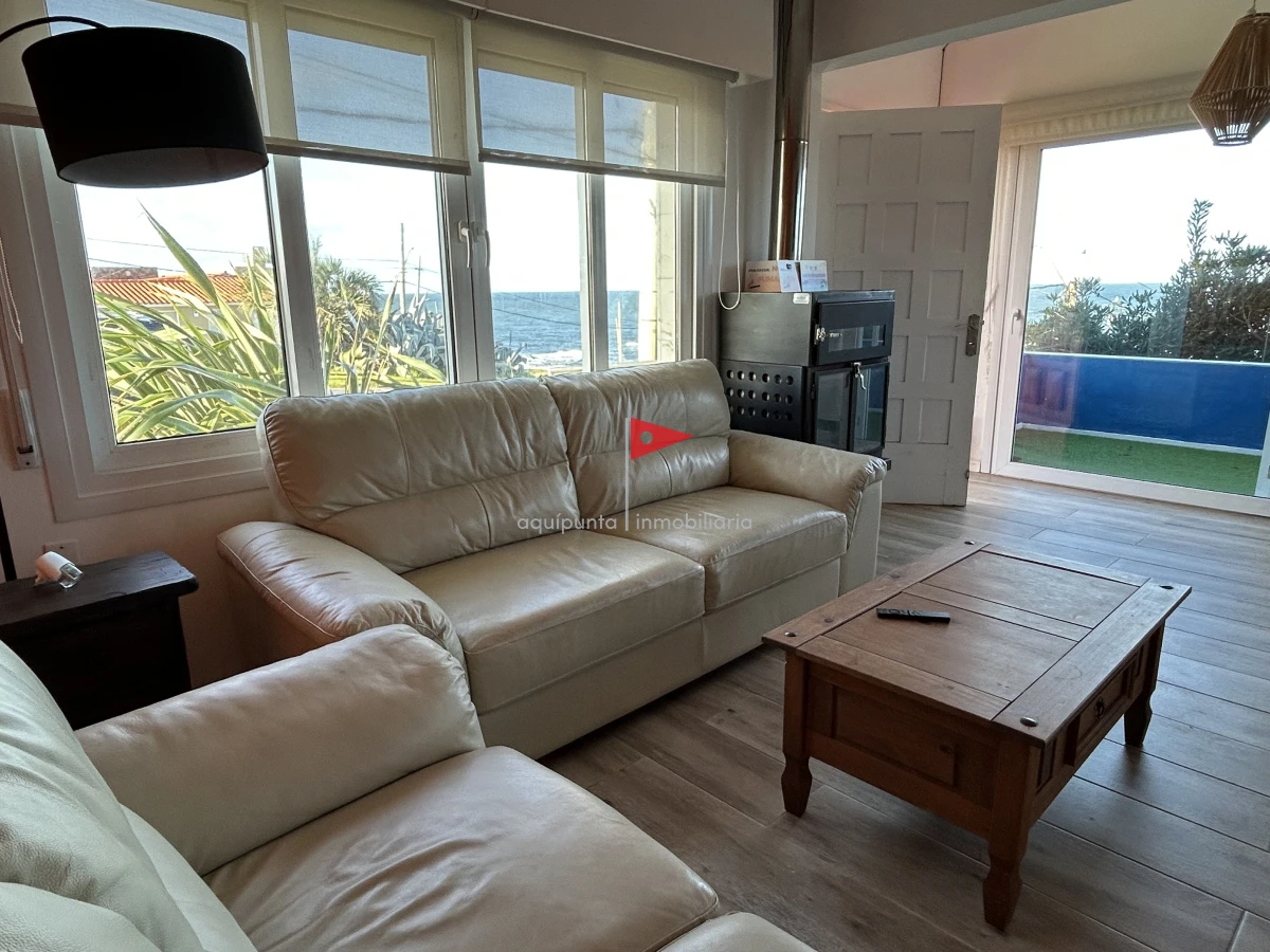 Casa ID.39 - Venta casa Punta Colorada 3 dormitorios piscina vista al mar