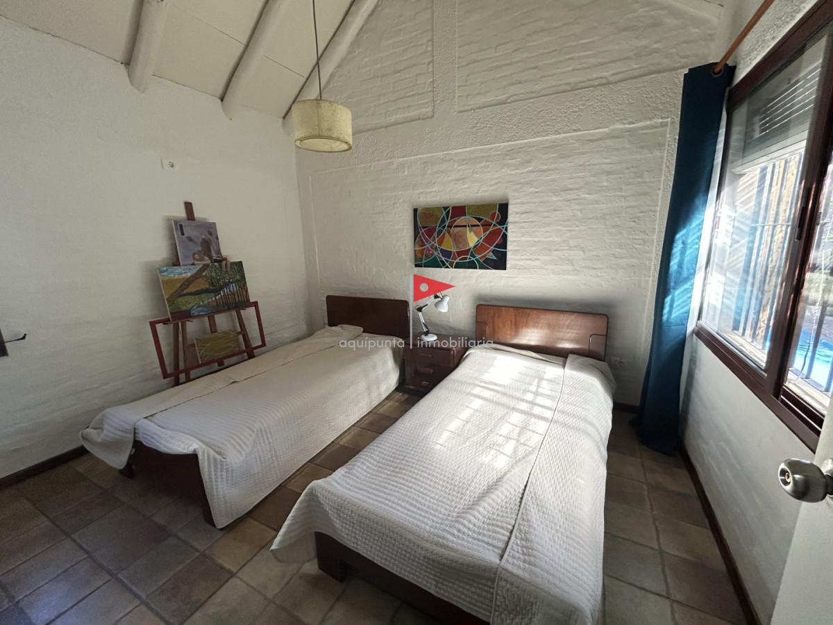 Casa ID.277 - Venta casa en Punta Colorada terreno independiente 