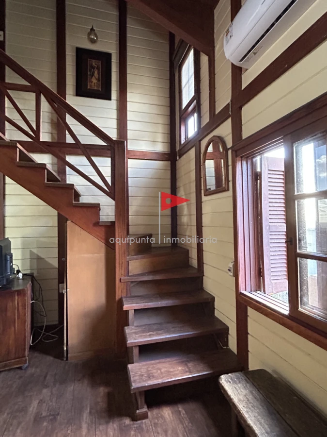 Casa ID.255 - Venta cabaña madera en Punta fría 2 dorm 2 baños excelente vista mar